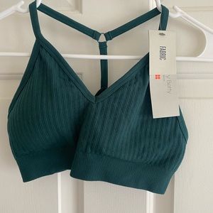 Sweaty Betty - Namaste seamless bamboo yoga bra. Size medium in green, bran new